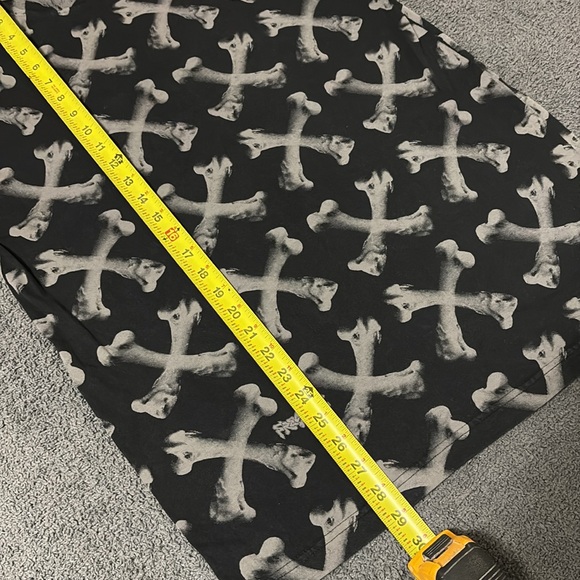 Vintage Y2k Freshjive All-Over Print Crossbones T-Shirt - Picture 5 of 6